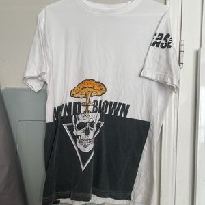 White and black shirt MIND BLOWN